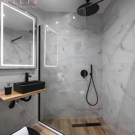 Serene, Nilie Hospitality Mgmt アパート テッサロニキ